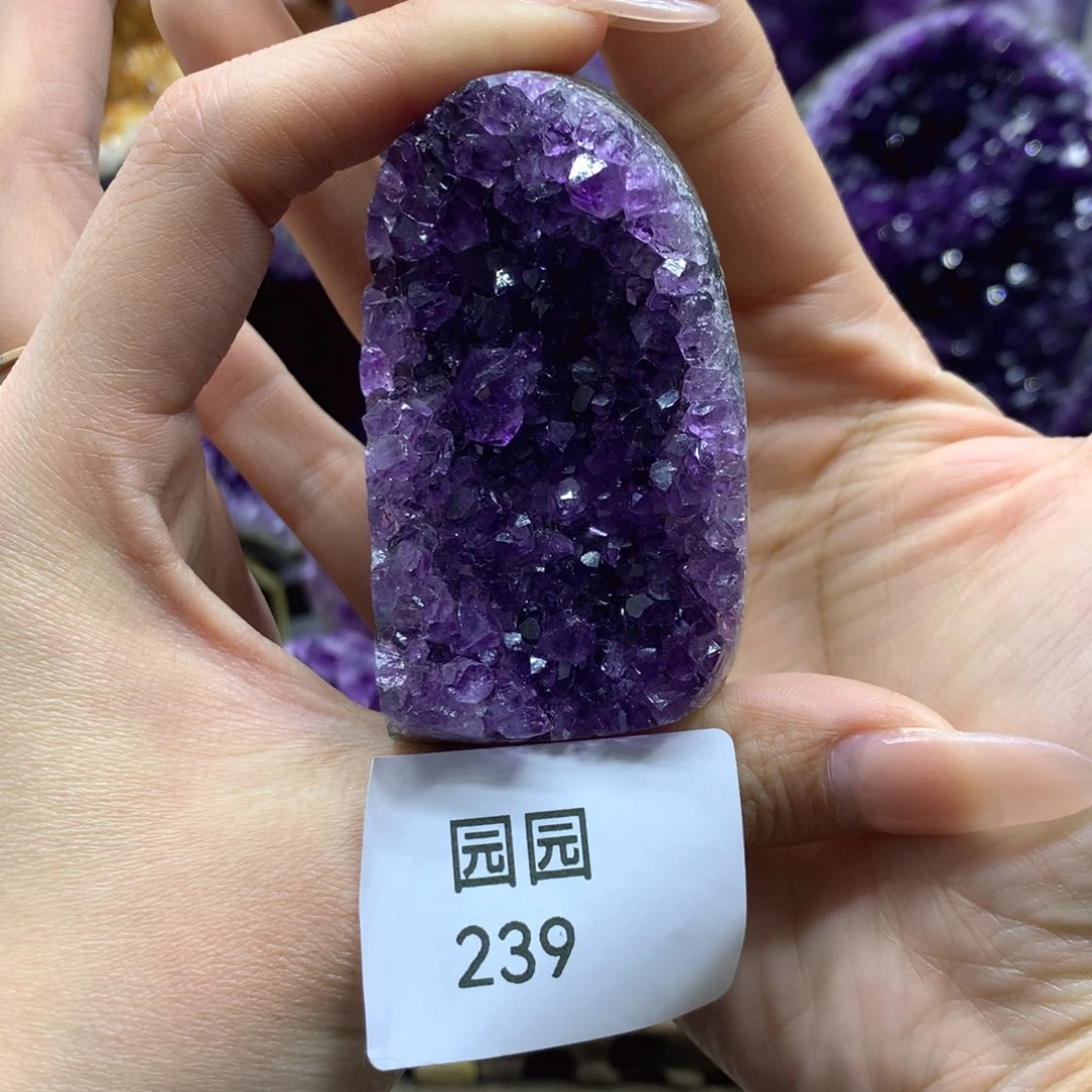 紫晶大型摆件（非配饰）未镶嵌