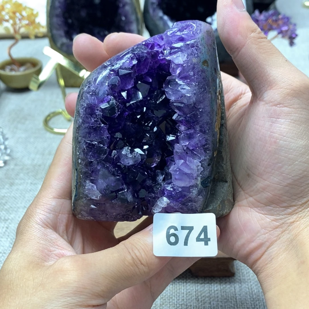 未镶嵌水晶大型摆件（非配饰）