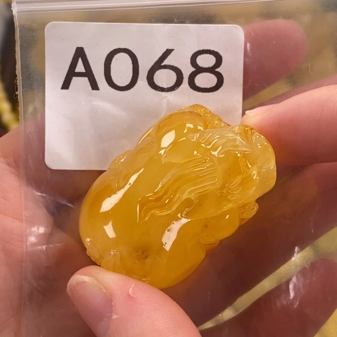 琥珀未镶嵌珠宝奇石