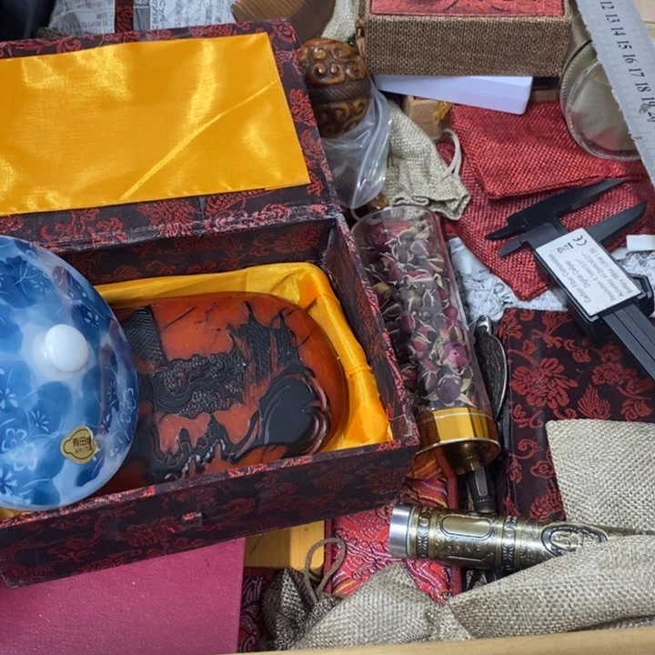 摆件中古工艺品一件