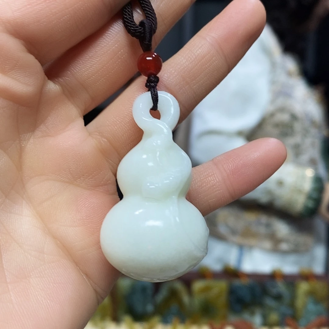 未镶嵌岫玉挂件吊坠