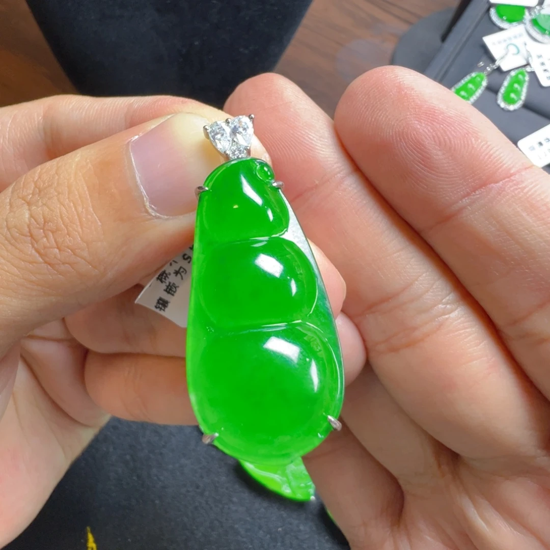 翡翠银S925镶嵌颈饰