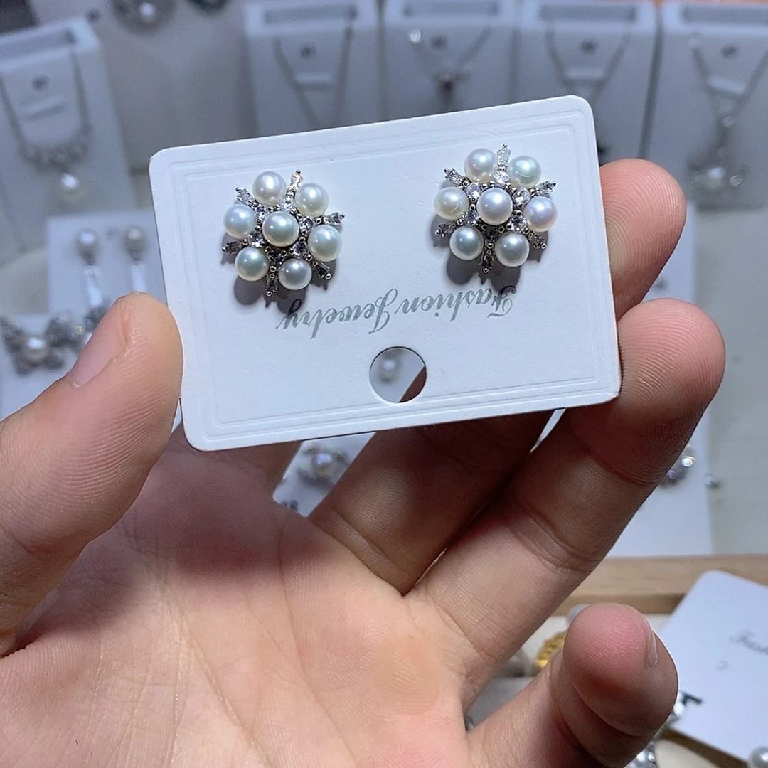 淡水珍珠银S925镶嵌耳坠