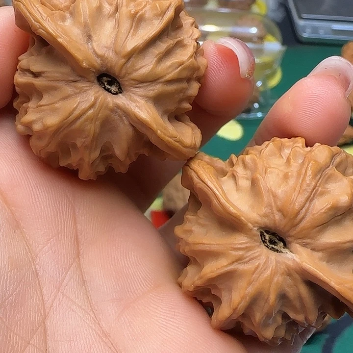 文玩核桃吊坠44图图有修