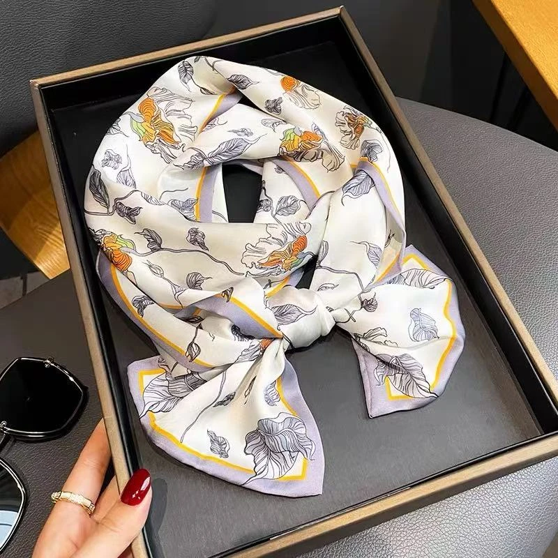 [优雅银杏花]N199高端设计装饰领巾防风头巾高品质围巾70*70