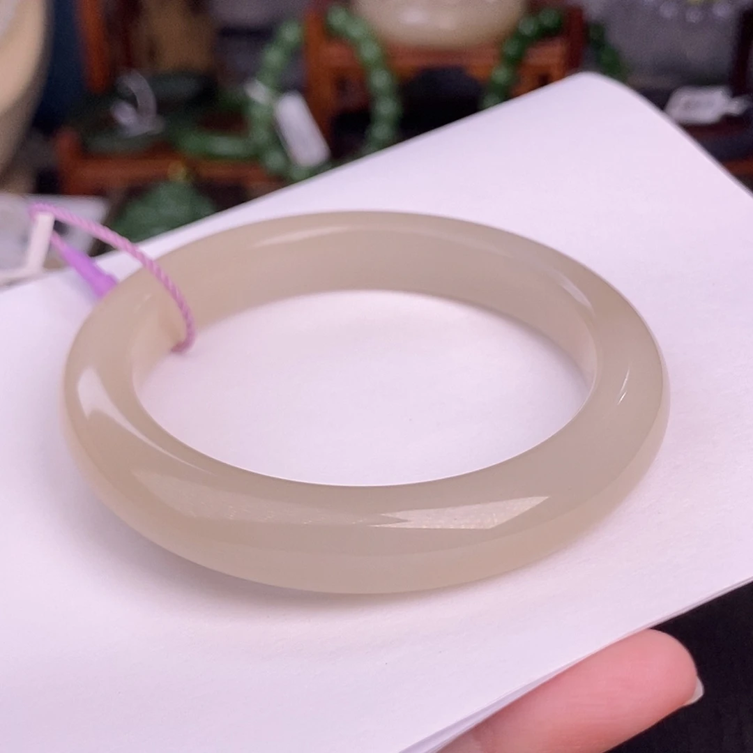 和田玉55.5 熟藕粉脂膏级天花板浓色手镯未镶嵌