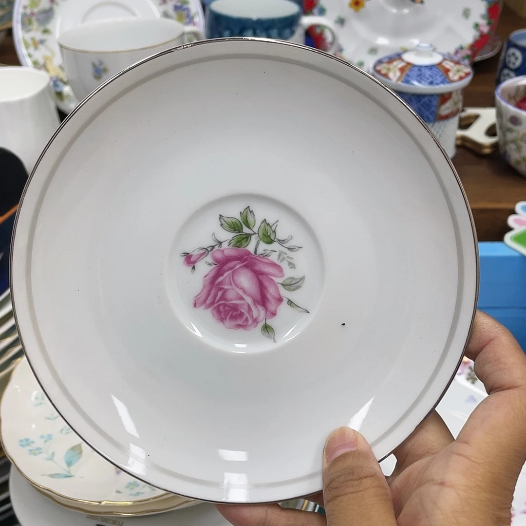 鹿屋家的美丽瓷器雨*子