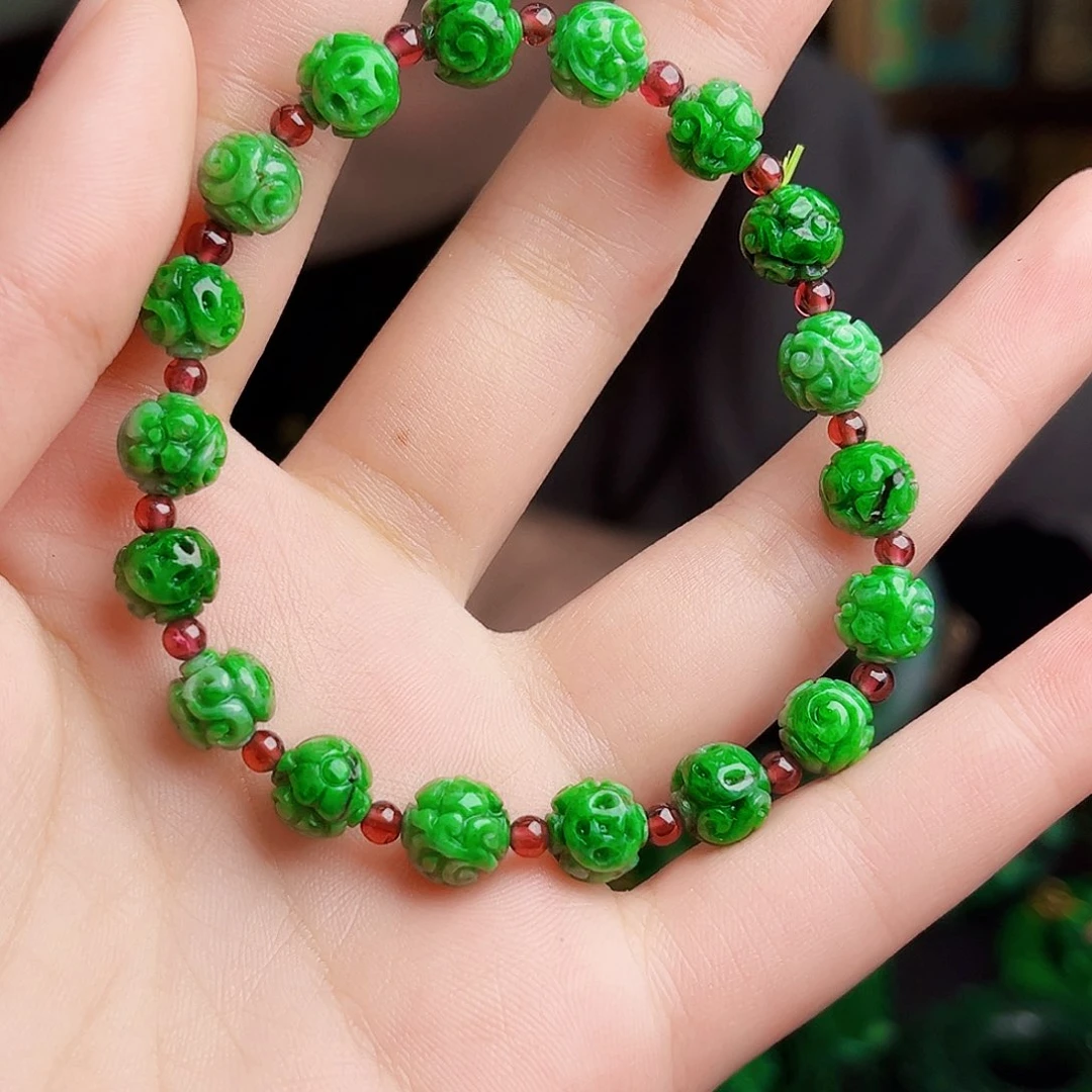 颈饰未镶嵌翡翠多样性