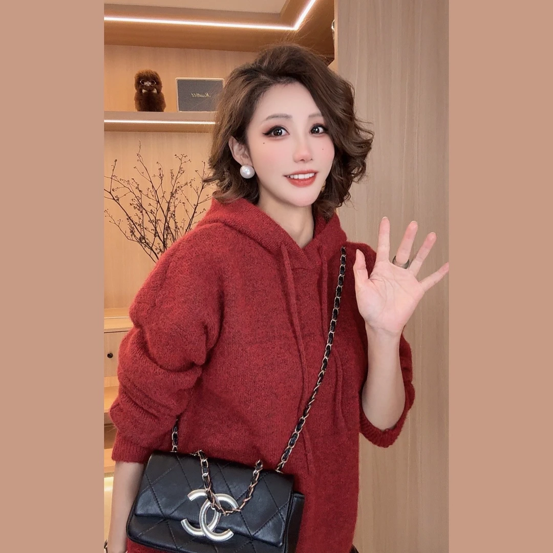 七奈推荐 【永祥】红色连帽毛衣慵懒懒风宽松新年针织衫QN12157