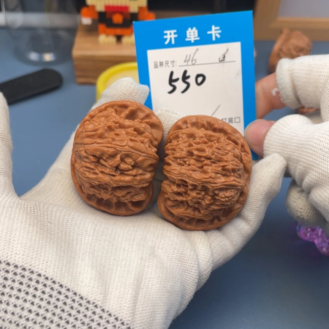 核桃文玩核桃白狮子