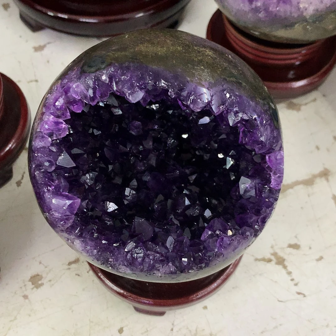 未镶嵌水晶大型摆件（非配饰）伊伊