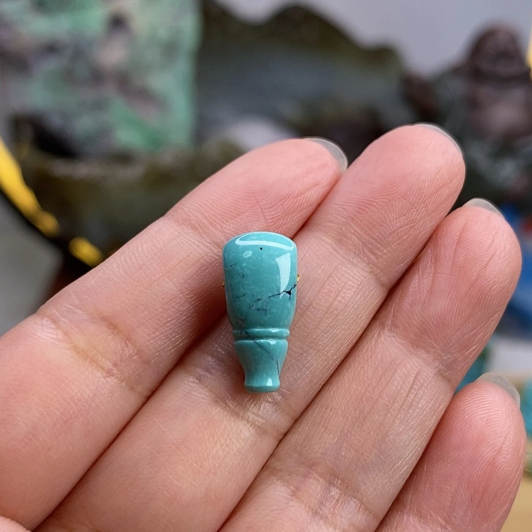 丫***座未镶嵌绿松石珠宝奇石