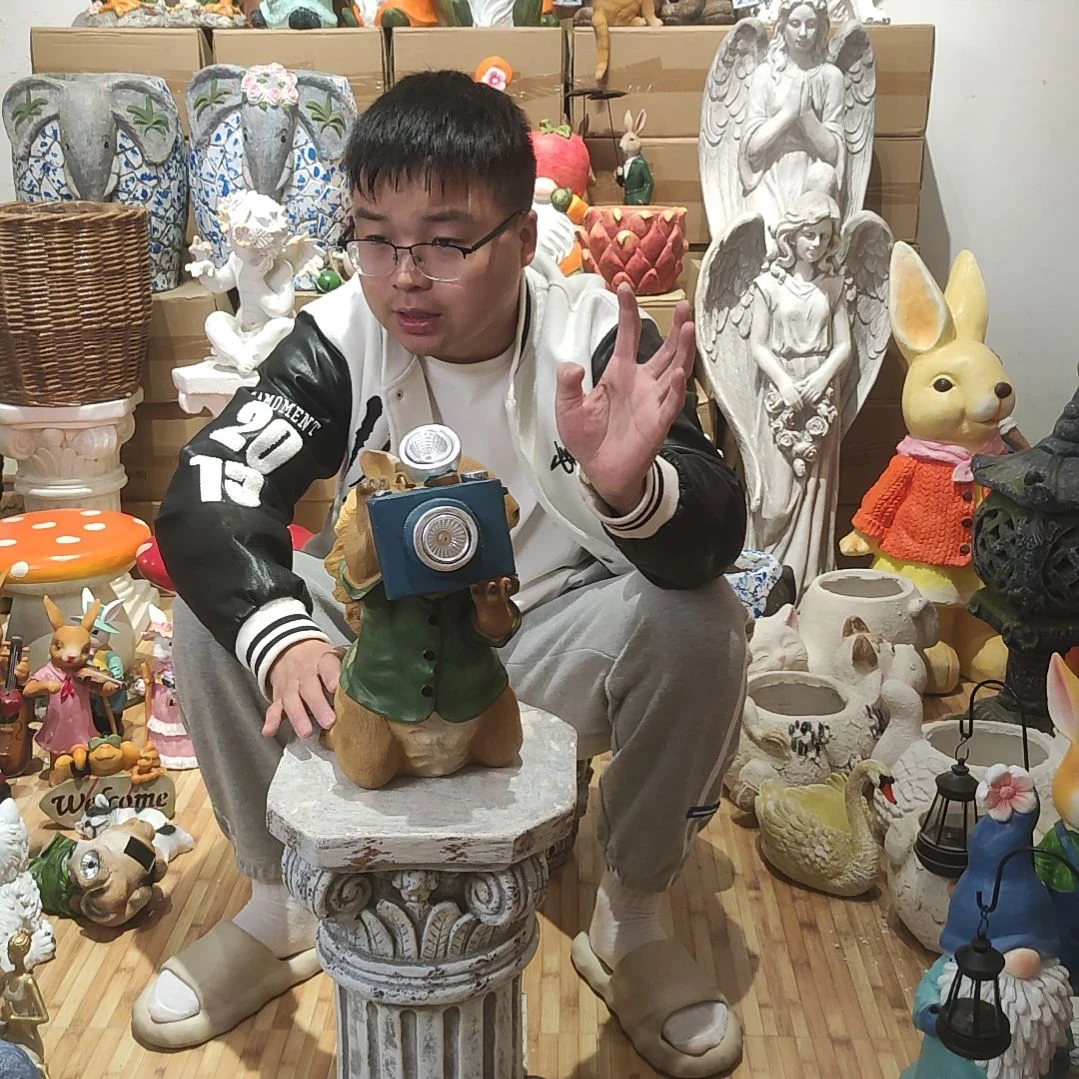 合成树脂照相机松鼠摆件