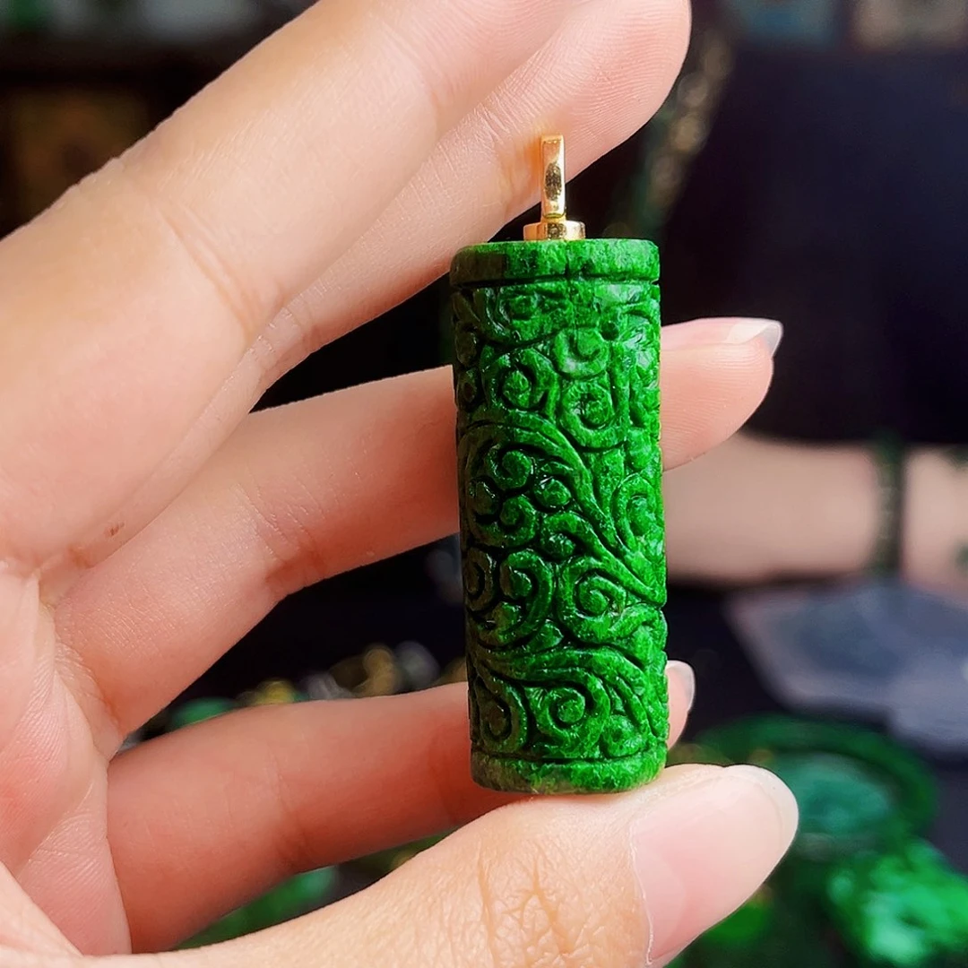 颈饰银S925镶嵌翡翠多样性