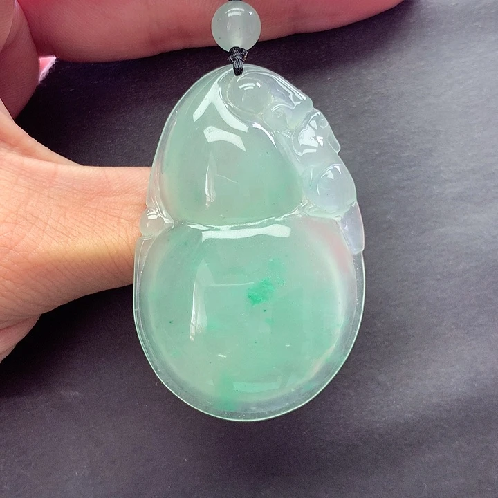 石英质玉未镶嵌颈饰