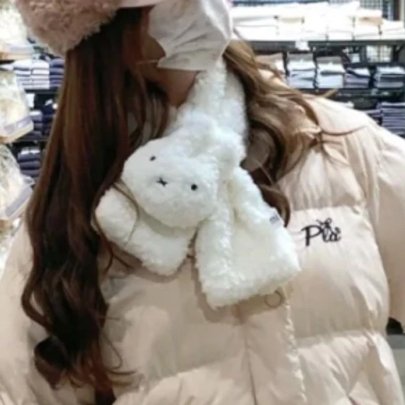 ins可爱卡通小兔公仔围巾加厚毛绒秋冬保暖防寒交叉围脖情侣款pp