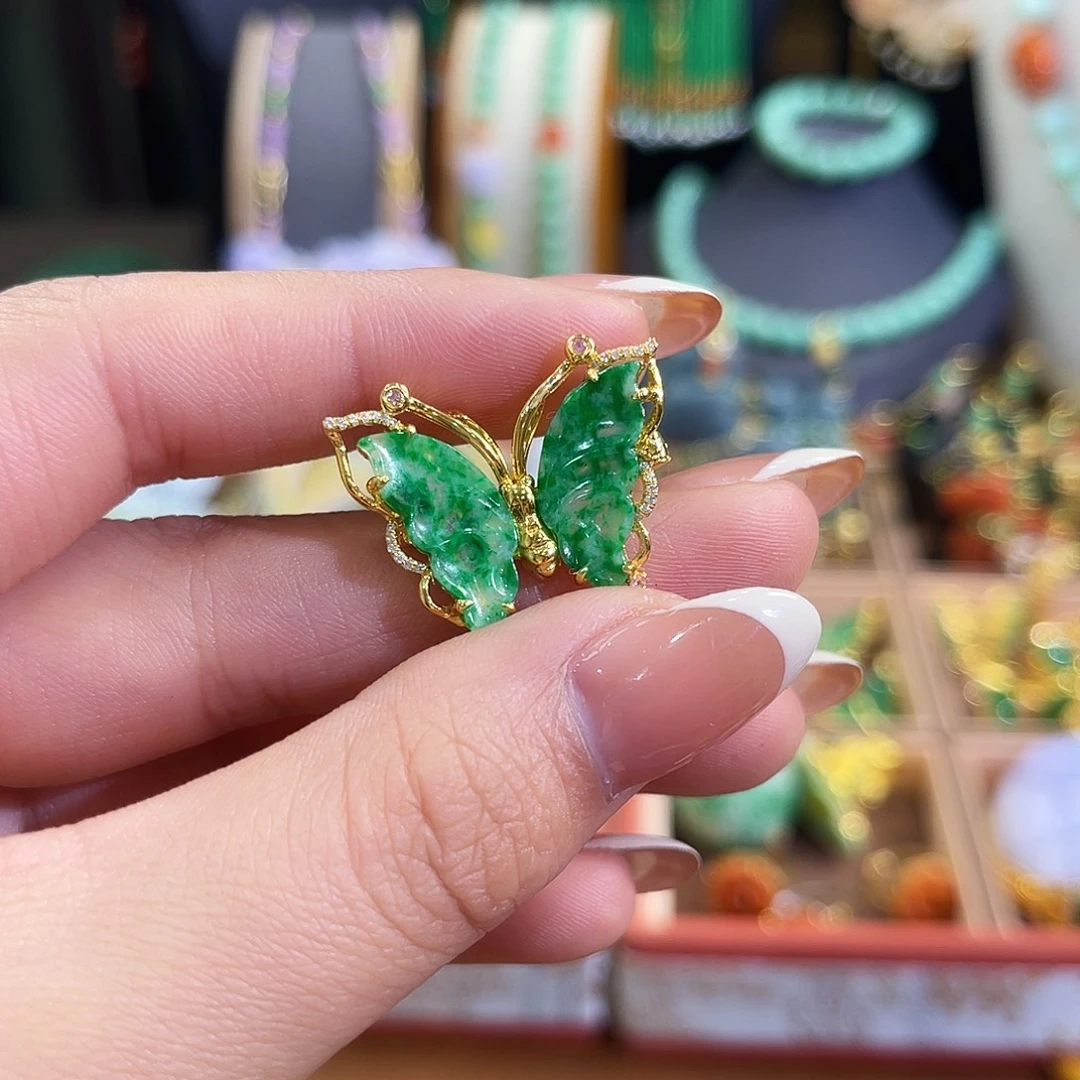 翡翠未镶嵌颈饰胸针➕吊坠