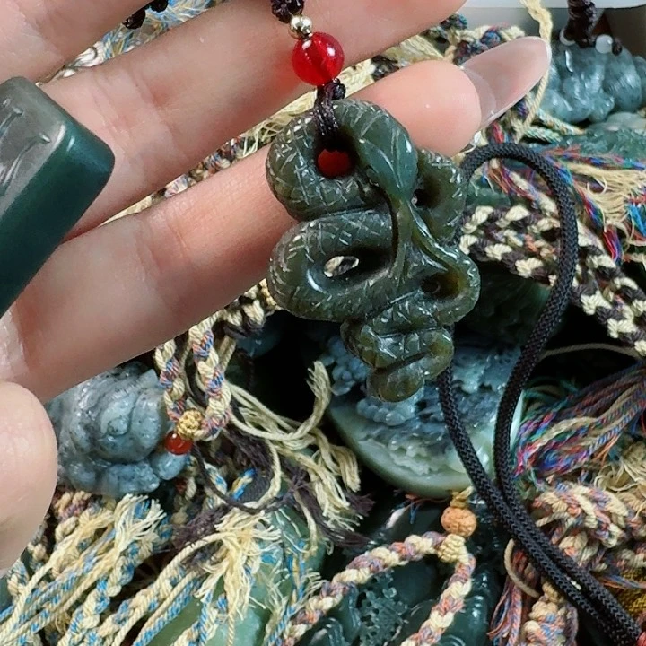 和田玉挂件未镶嵌