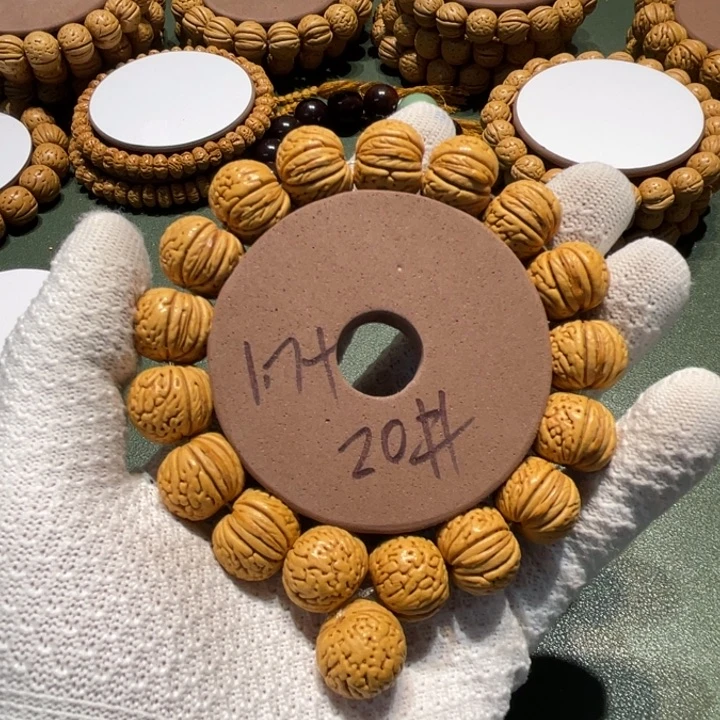 吉***8手串桃核20文玩桃核手串直播