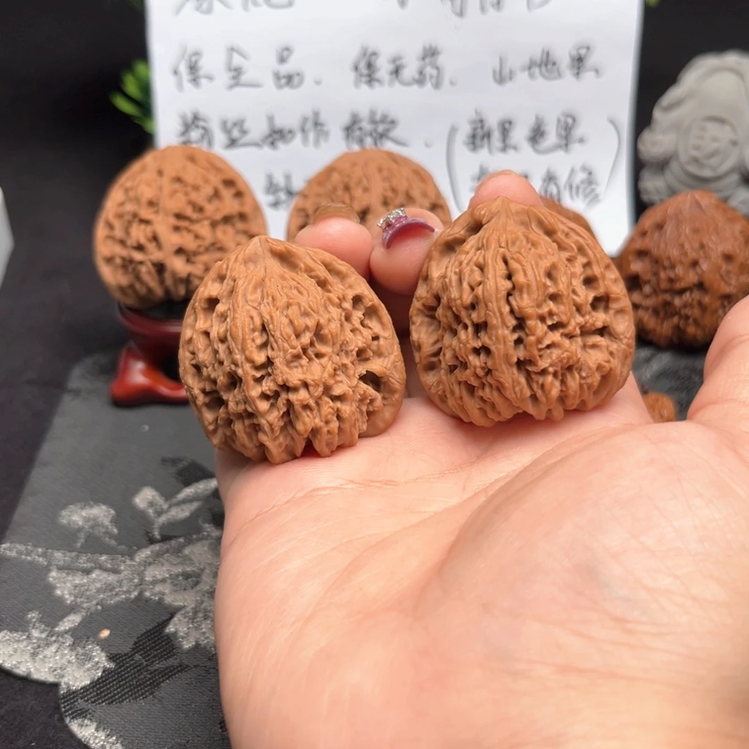 吊坠文玩核桃Z***N南疆