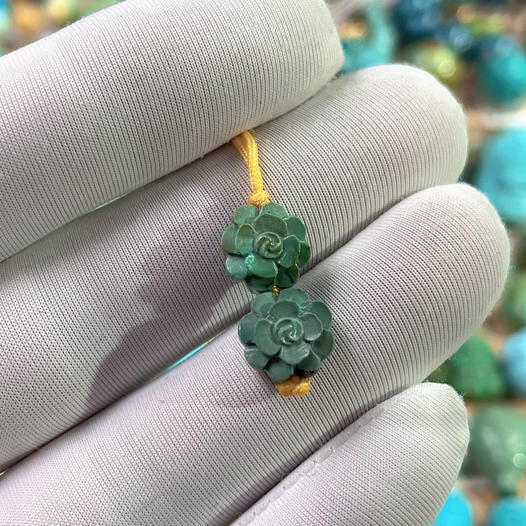 绿松石未镶嵌珠宝奇石