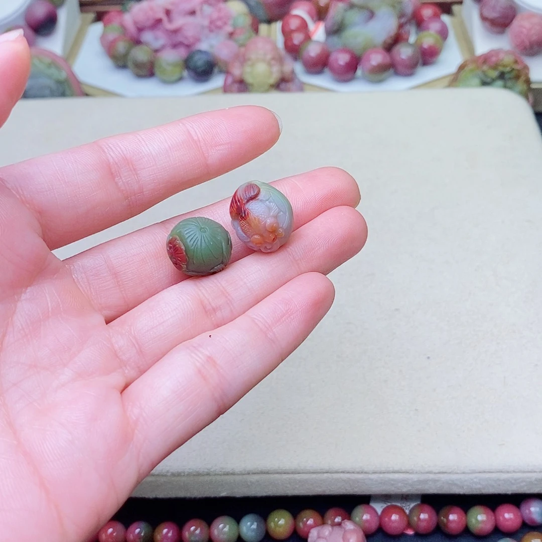 玛瑙/玉髓未镶嵌珠宝半成品用****1盐源玛瑙定制