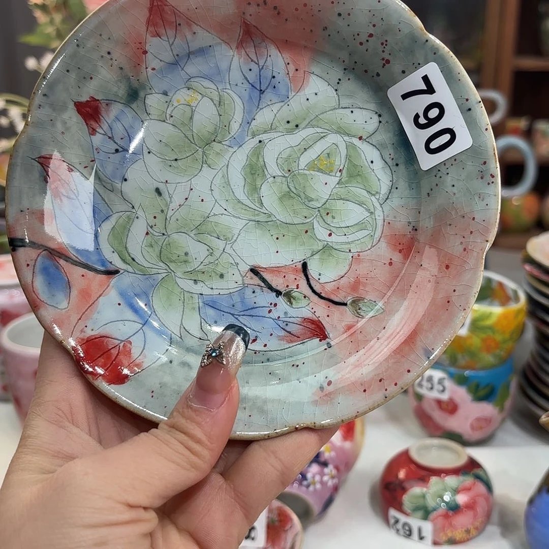 瓷片在这部影片当中扮演过很多人物