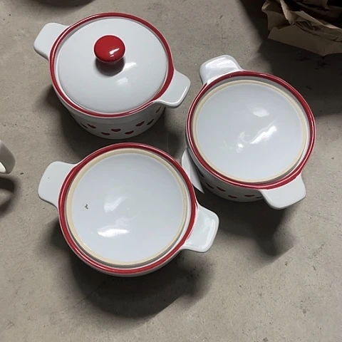 微瑕，不能明火，口径10，高6.，3套