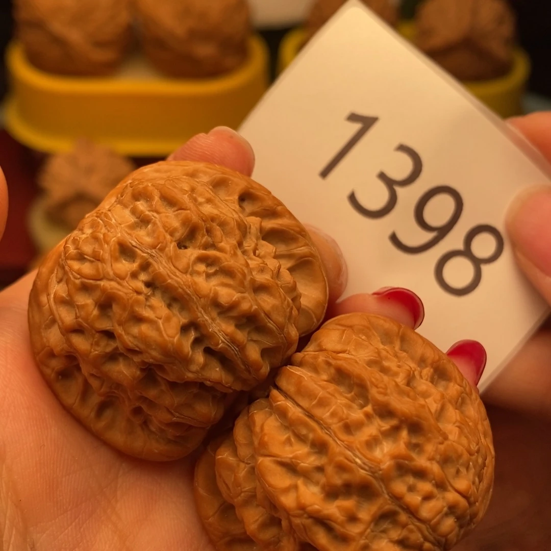 桃核把件血麒麟39……