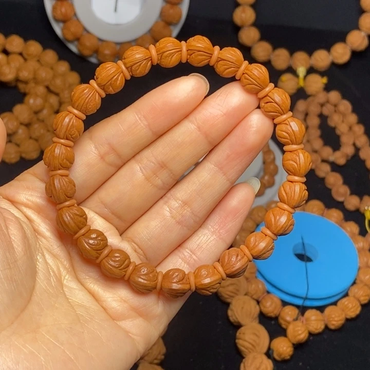 秦岭龙纹桃核手串