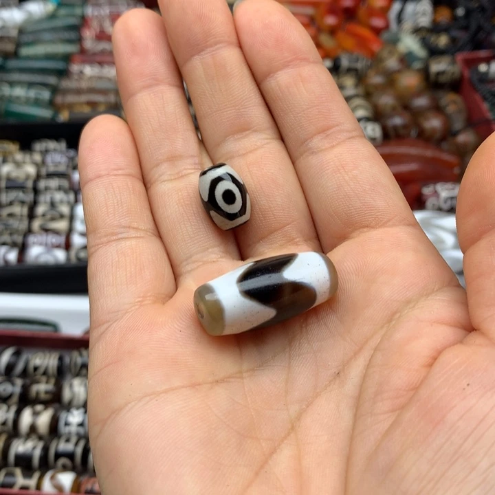 玛瑙/玉髓未镶嵌吊坠(赠链)