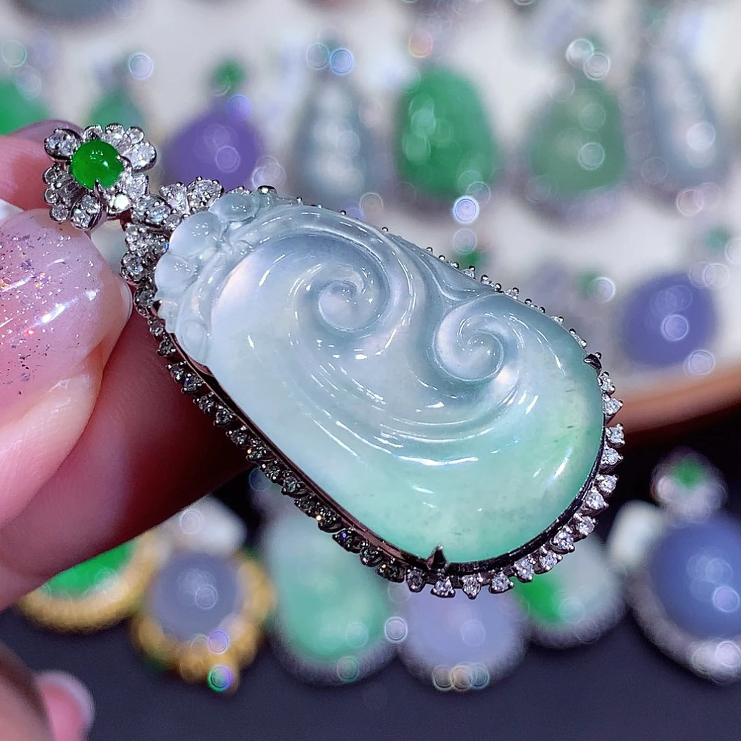 翡翠18K金镶嵌吊坠(不含链)