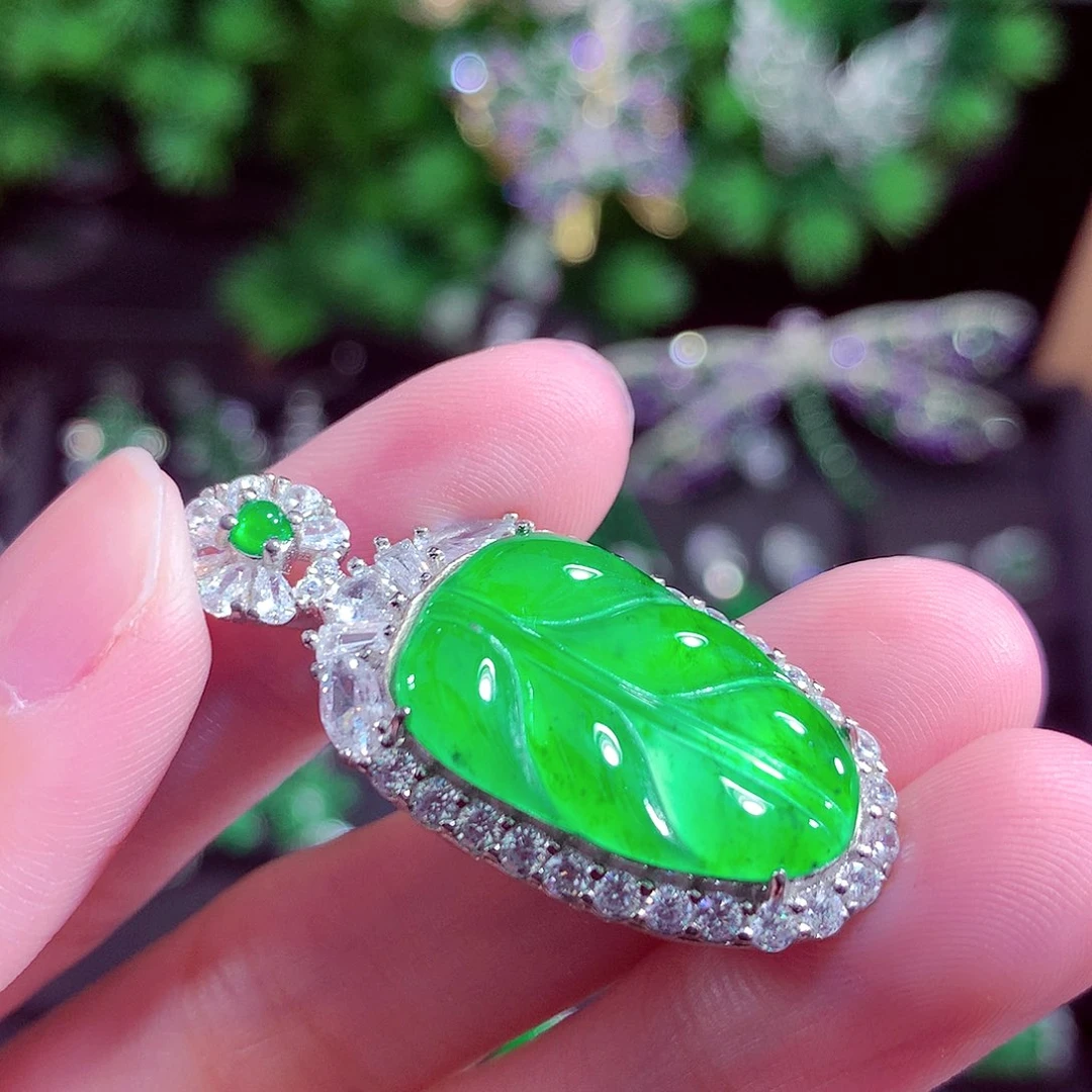 颈饰未镶嵌翡翠天然