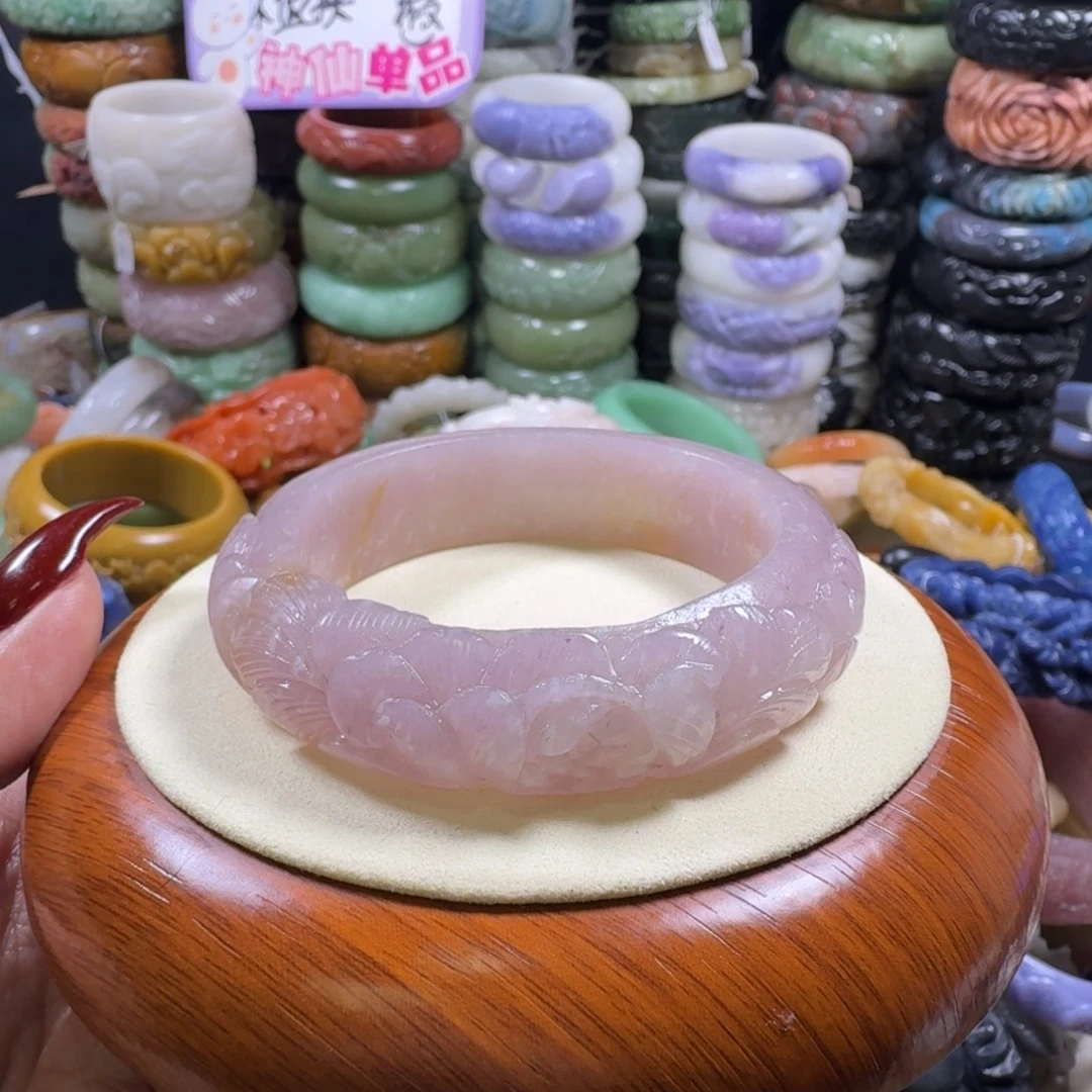 羽毛非金属35。5657