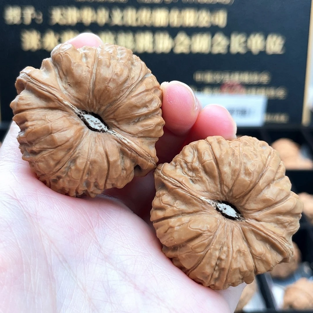 把件文玩核桃C位一字深凹底卡姿兰毕业级大圆瓜45S2