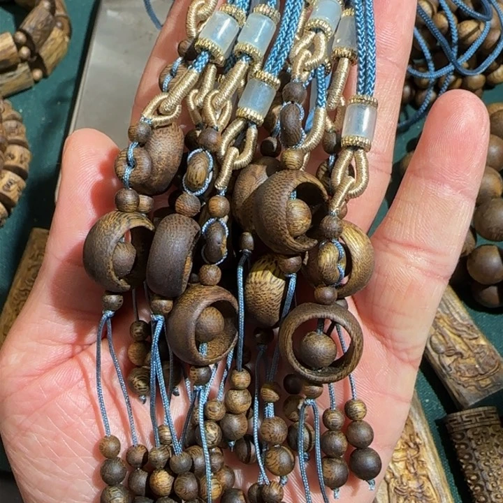 沉香吊坠绿棋时来运转吊坠多样性发一