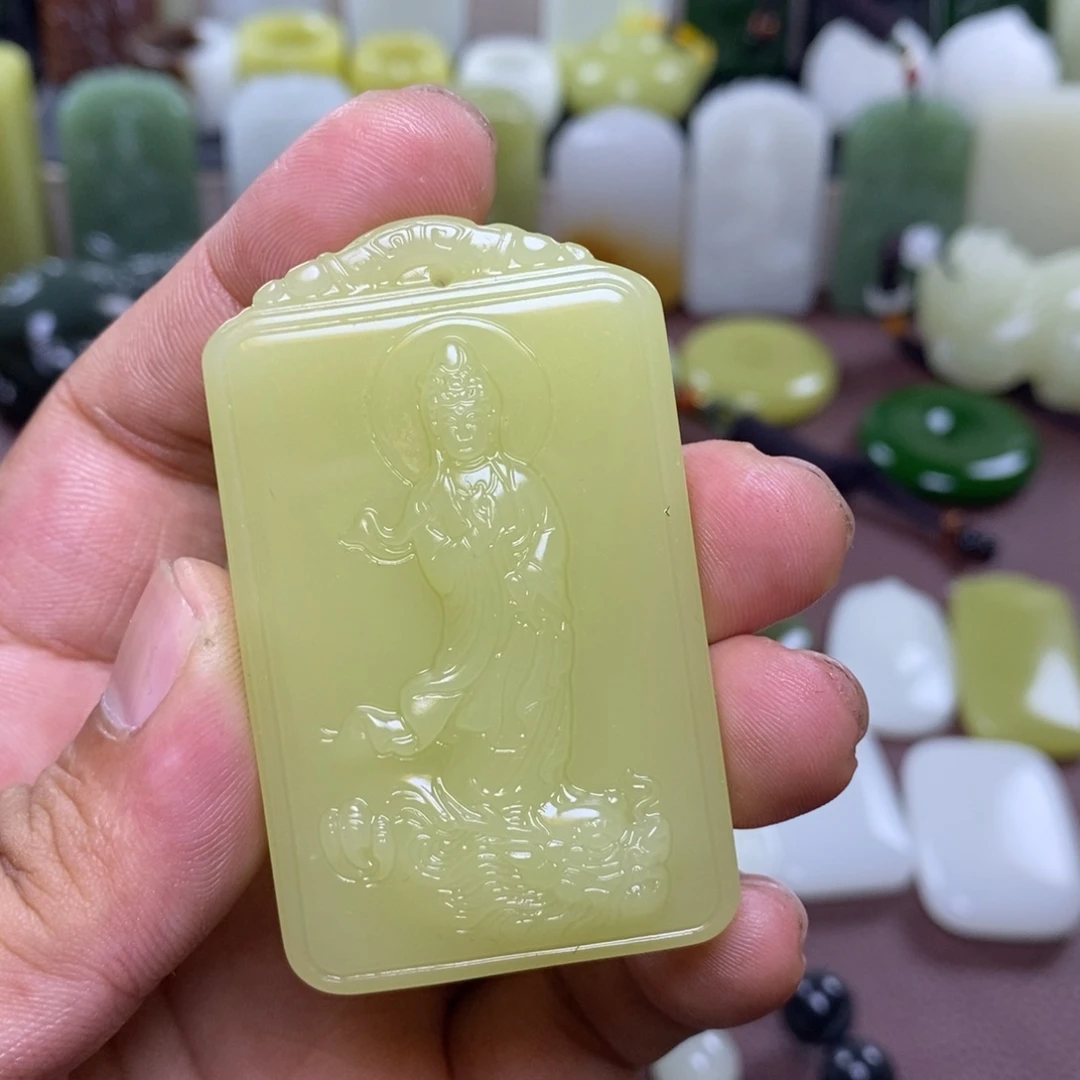 和田玉未镶嵌颈饰