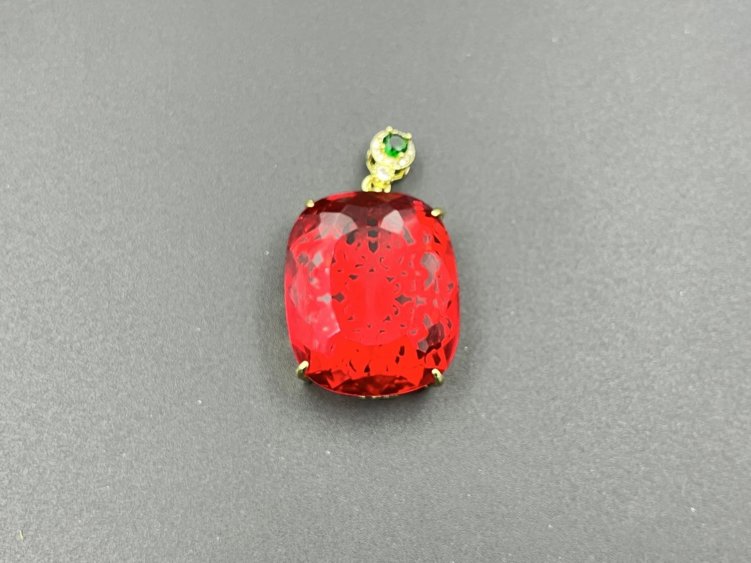 CH传承经典方糖吊坠037