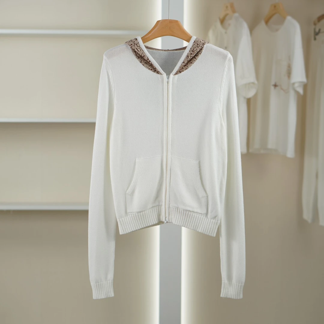 麦迪尚品【文M】51216199 花纹连帽针织外套春秋女装品牌折扣