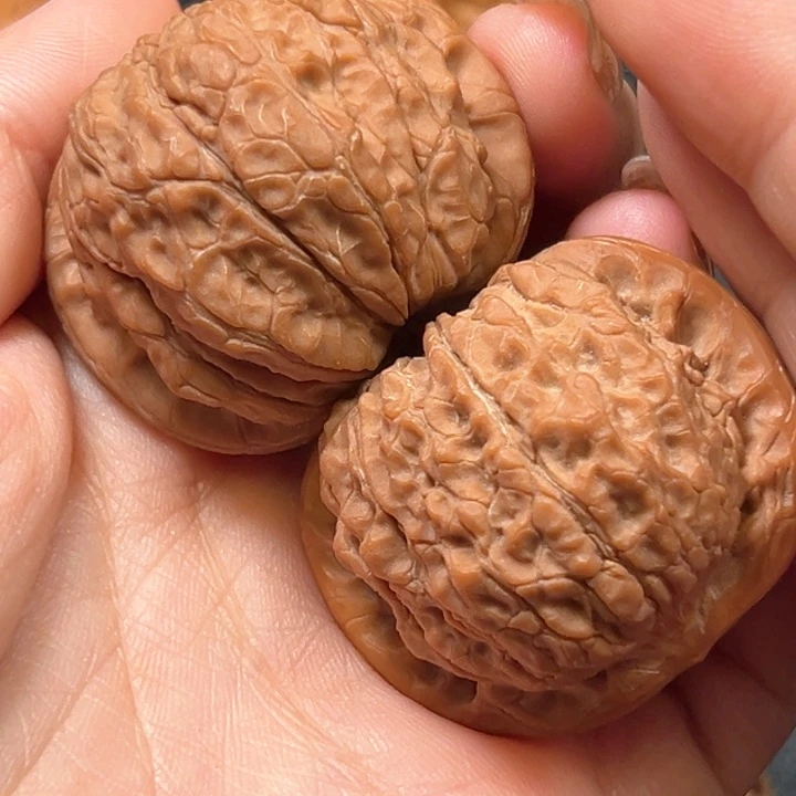 文玩核桃把件财****8血麒麟38