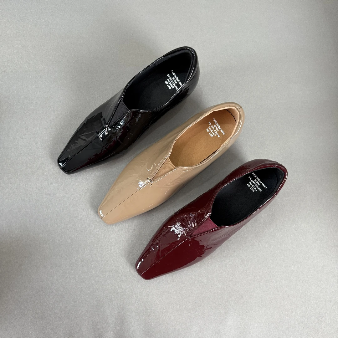 单鞋女春季潮款新款深口舒适坡跟女鞋真皮小方头通勤软漆皮鞋子