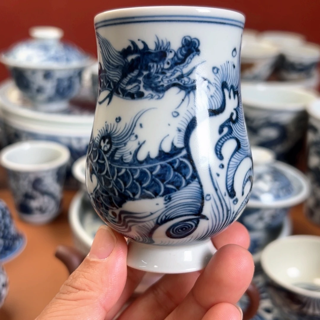 景德镇手绘青花主人杯