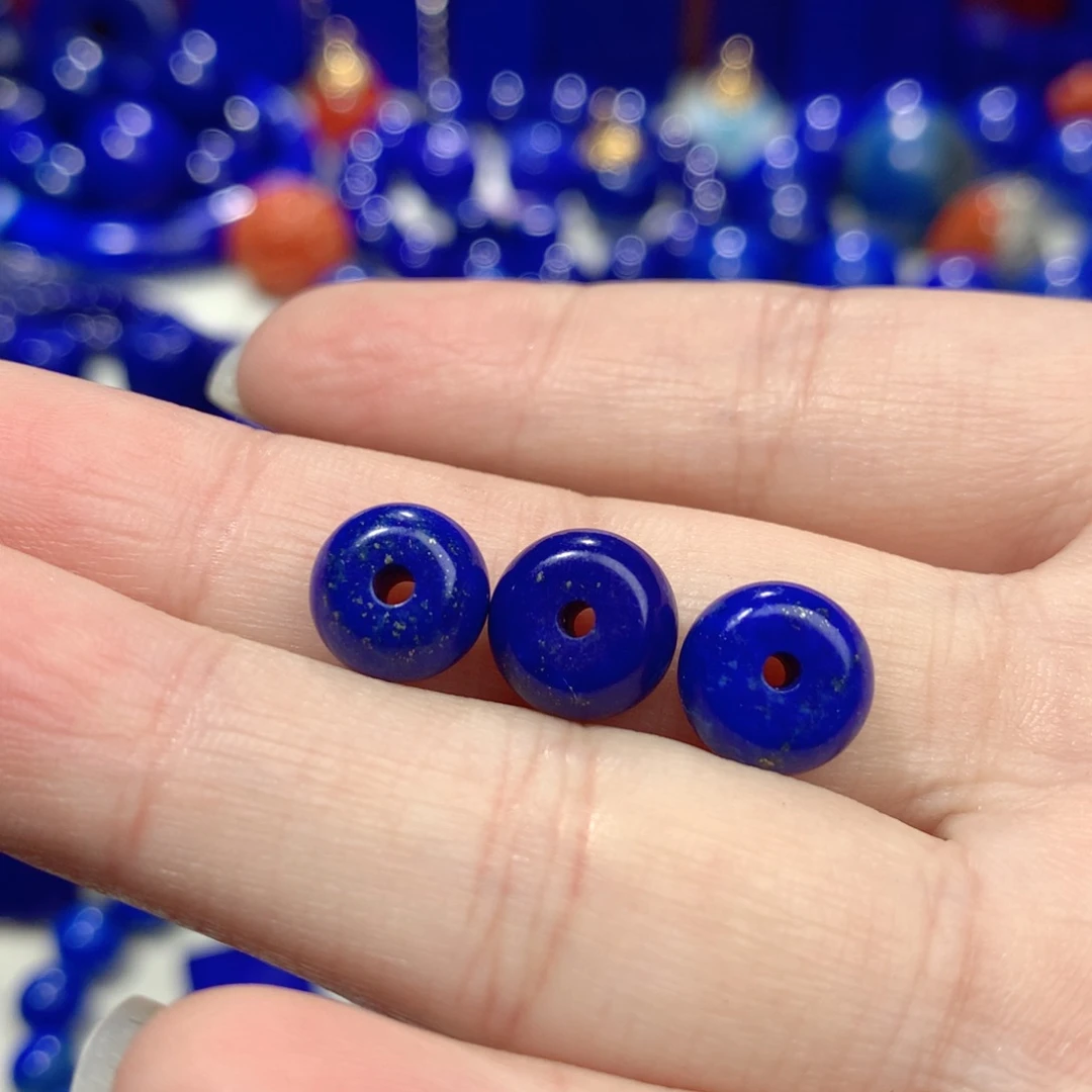 曼****青金石未镶嵌挂件