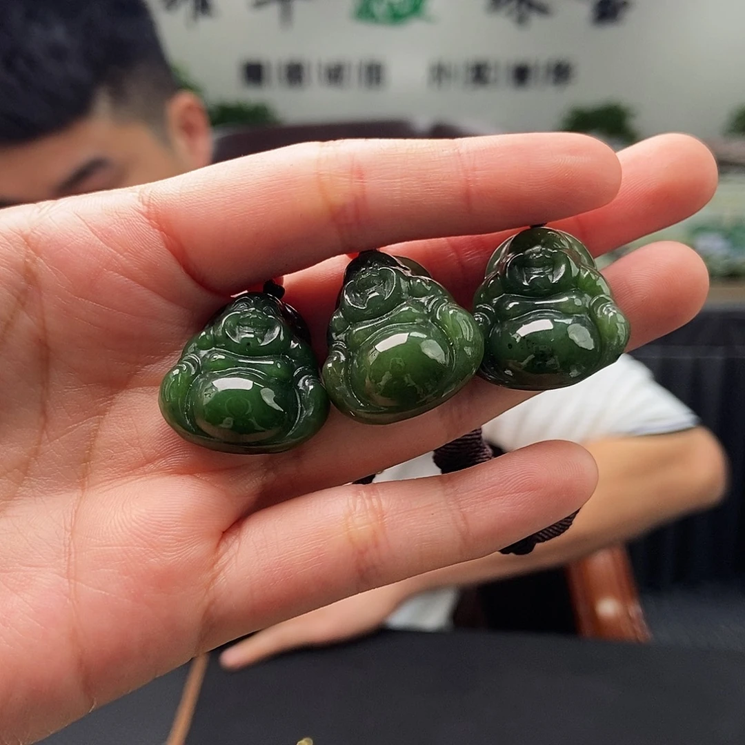 和田玉未镶嵌颈饰颜色多样性发拍一发一