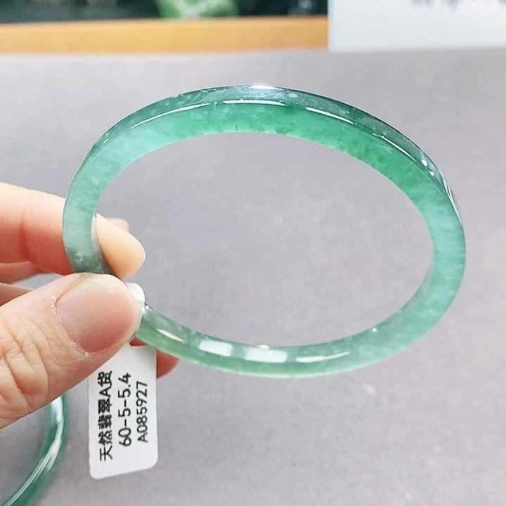 【闪购商品】翡翠手镯（圆镯）未镶嵌晶*