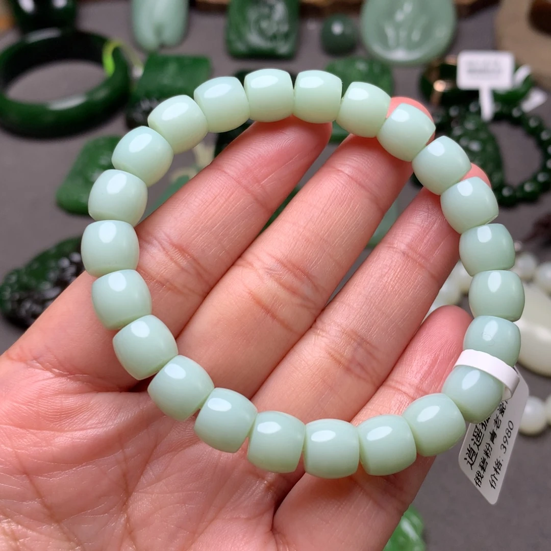 肖***在和田玉未镶嵌手串