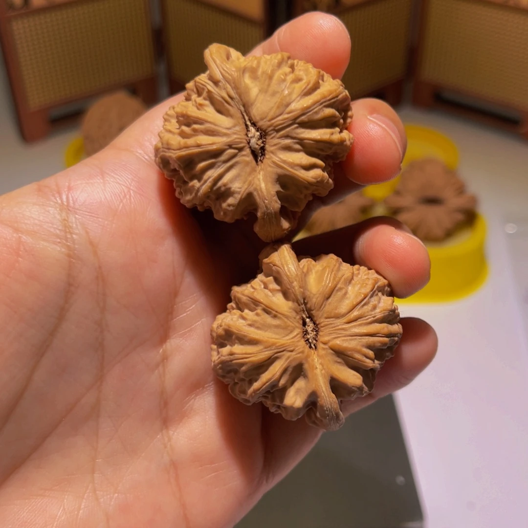 桃核把件39全品三角白