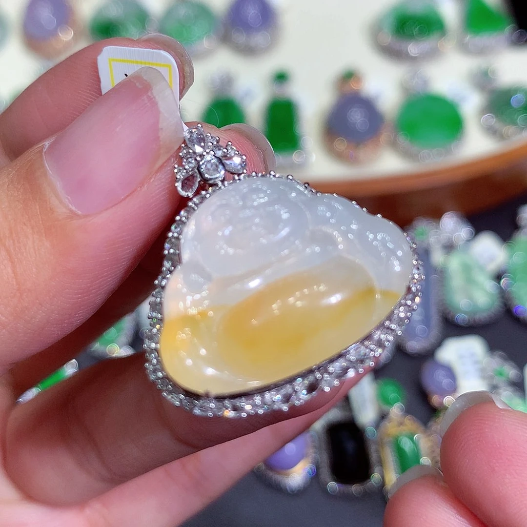 翡翠吊坠(不含链)18K金镶嵌