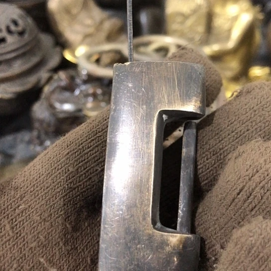 老***李闪电购铜摆件工艺品