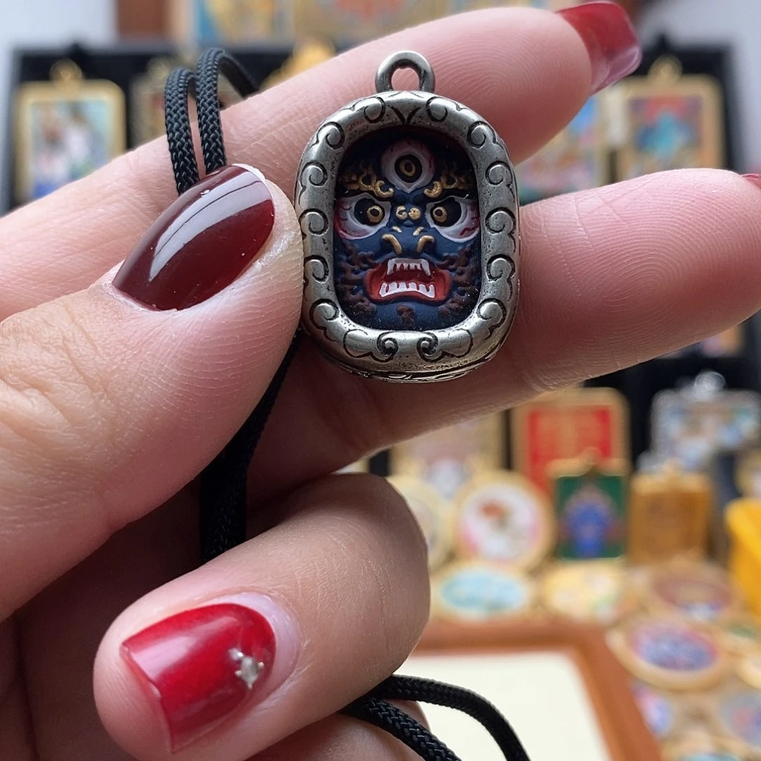 吊坠惜缘唐卡大黑